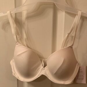 NWT White 32 Underwire Bra